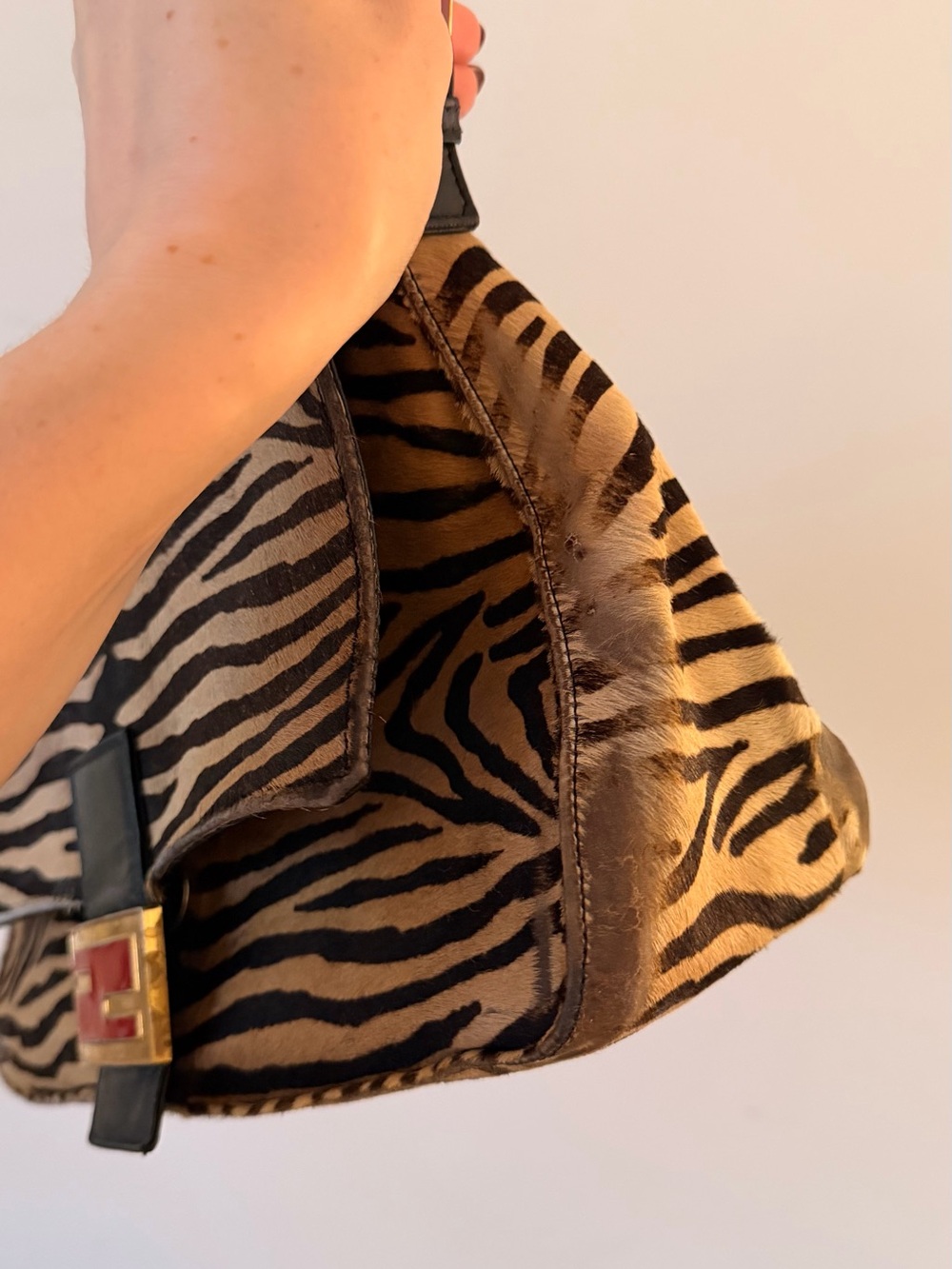Vintage zebra fendi - Picture 9 of 12